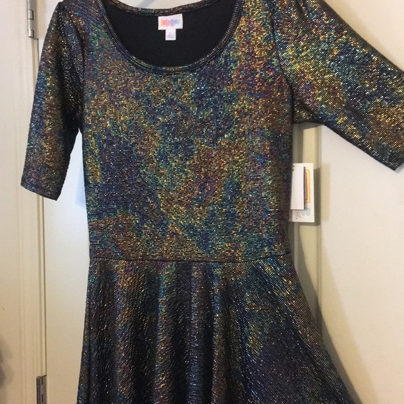 LuLaRoe Dresses & Skirts - LuLaRoe Large Nicole